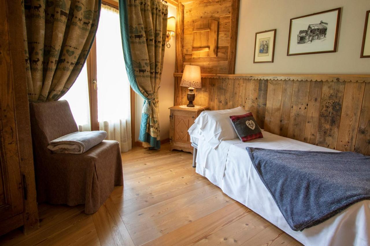 Laghetto Alpine Hotel & Restaurant Brusson Extérieur photo