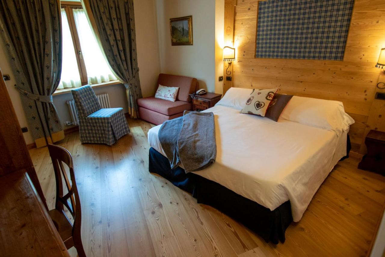 Laghetto Alpine Hotel & Restaurant Brusson Extérieur photo