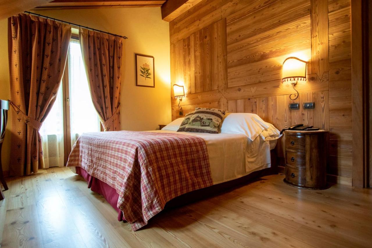 Laghetto Alpine Hotel & Restaurant Brusson Extérieur photo