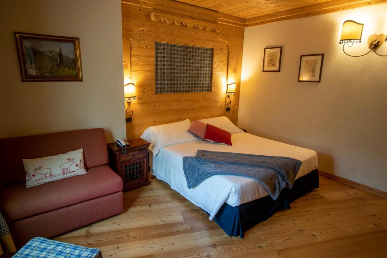Laghetto Alpine Hotel & Restaurant Brusson Extérieur photo