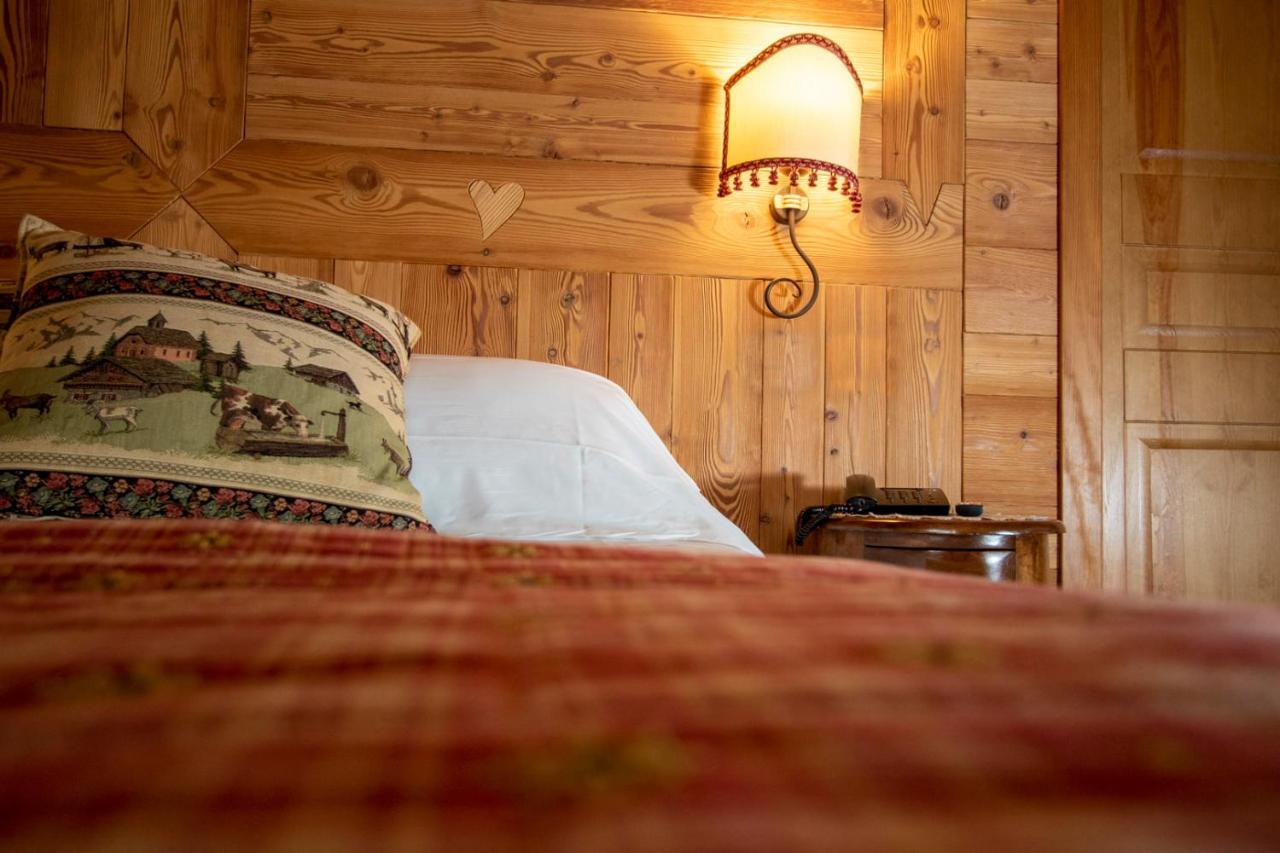 Laghetto Alpine Hotel & Restaurant Brusson Extérieur photo