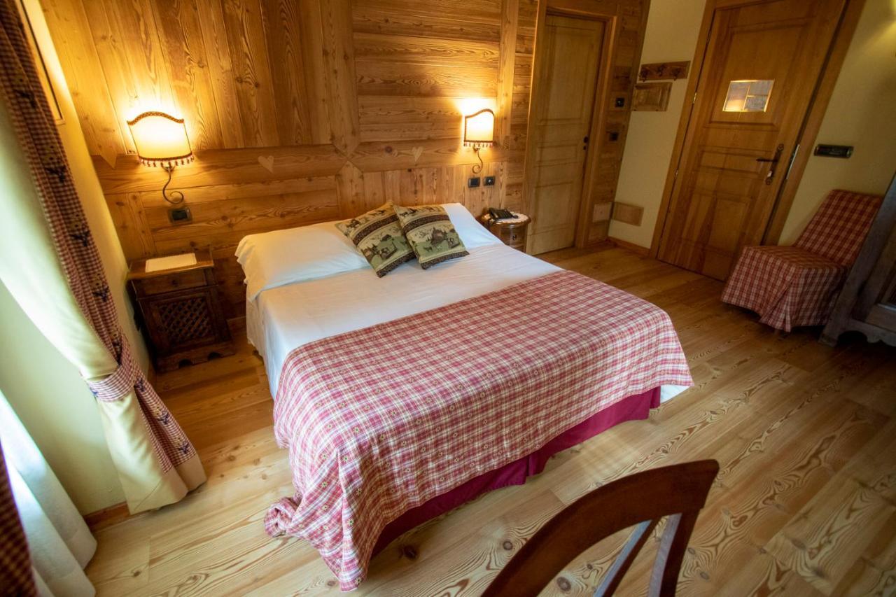 Laghetto Alpine Hotel & Restaurant Brusson Extérieur photo