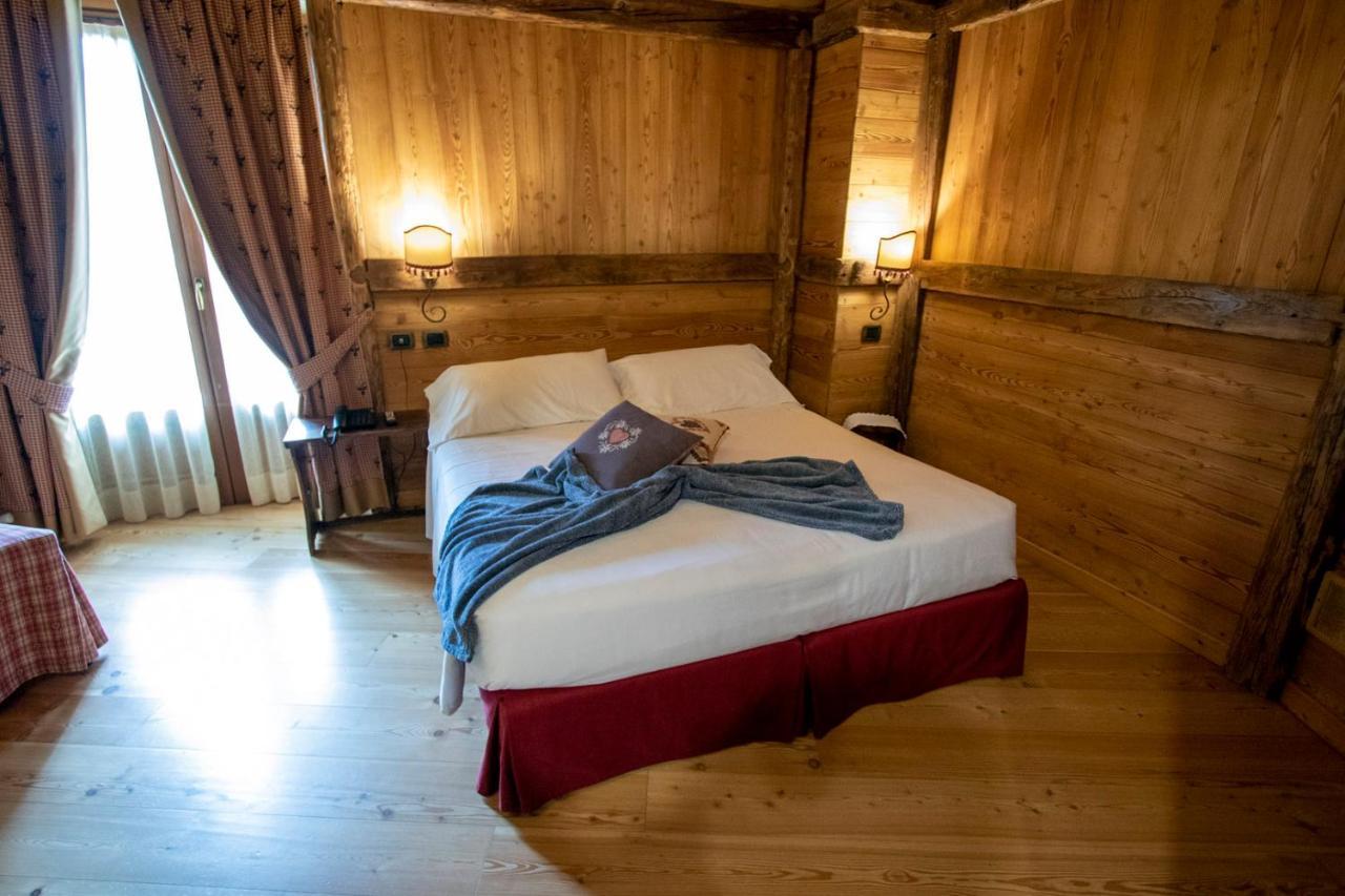 Laghetto Alpine Hotel & Restaurant Brusson Extérieur photo