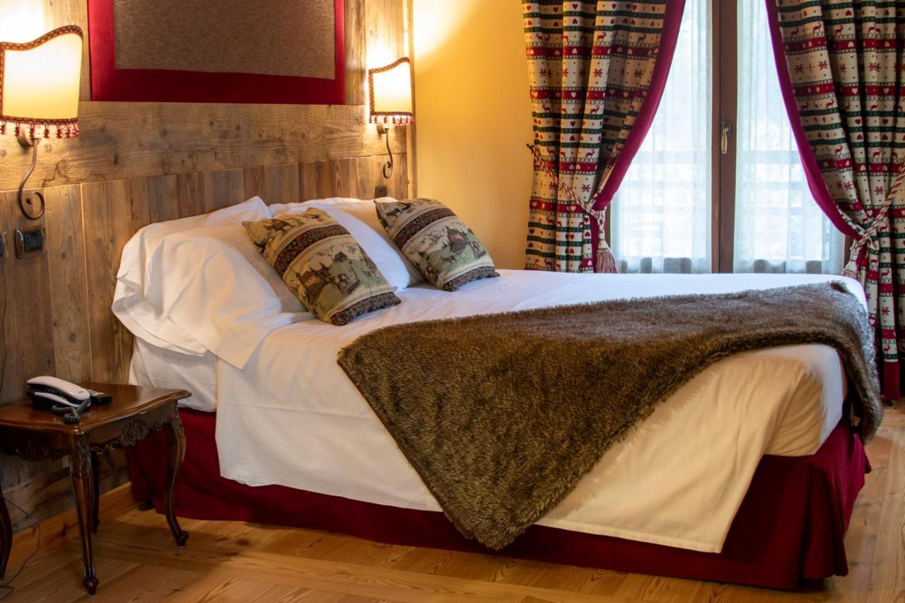 Laghetto Alpine Hotel & Restaurant Brusson Extérieur photo