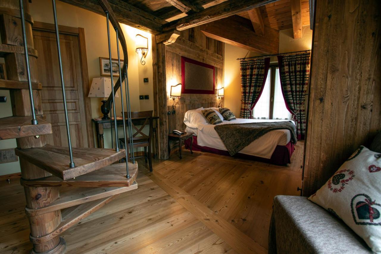 Laghetto Alpine Hotel & Restaurant Brusson Extérieur photo