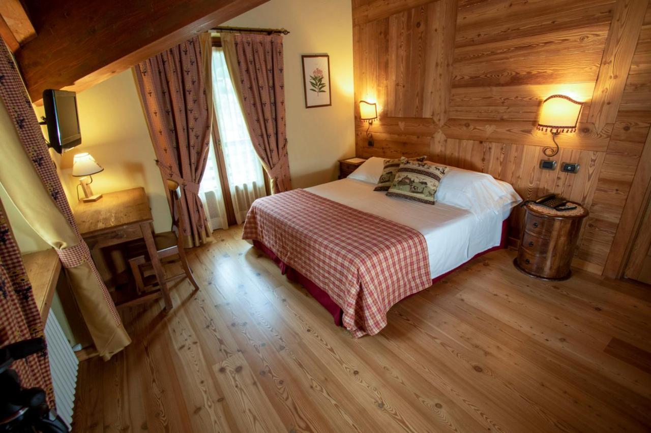 Laghetto Alpine Hotel & Restaurant Brusson Extérieur photo