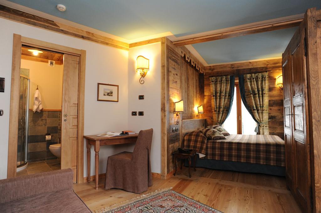 Laghetto Alpine Hotel & Restaurant Brusson Extérieur photo